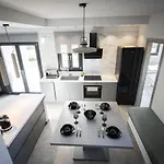 Modern Stay Luxury Suites - Kallikrateia Halkidiki 3*