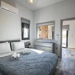 Modern Stay Luxury Suites - Kallikrateia Halkidiki 3*