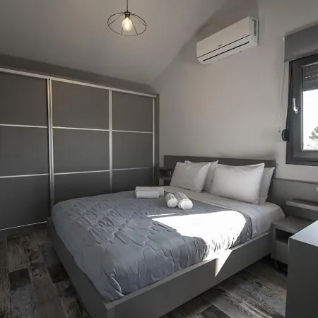 Theasea Luxury - Kallikrateia Halkidiki Aparthotel *