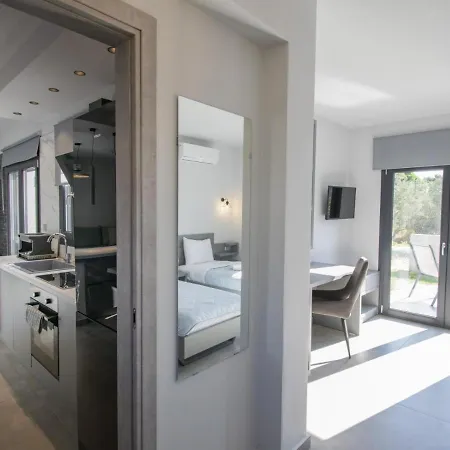 Aparthotel Theasea Luxury - Kallikrateia Halkidiki 3*